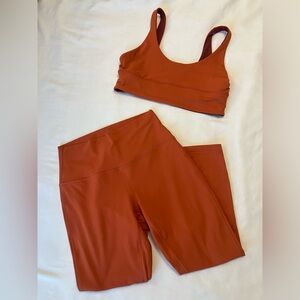 Lululemon Yoga Set, bra NWOT, leggings gently used